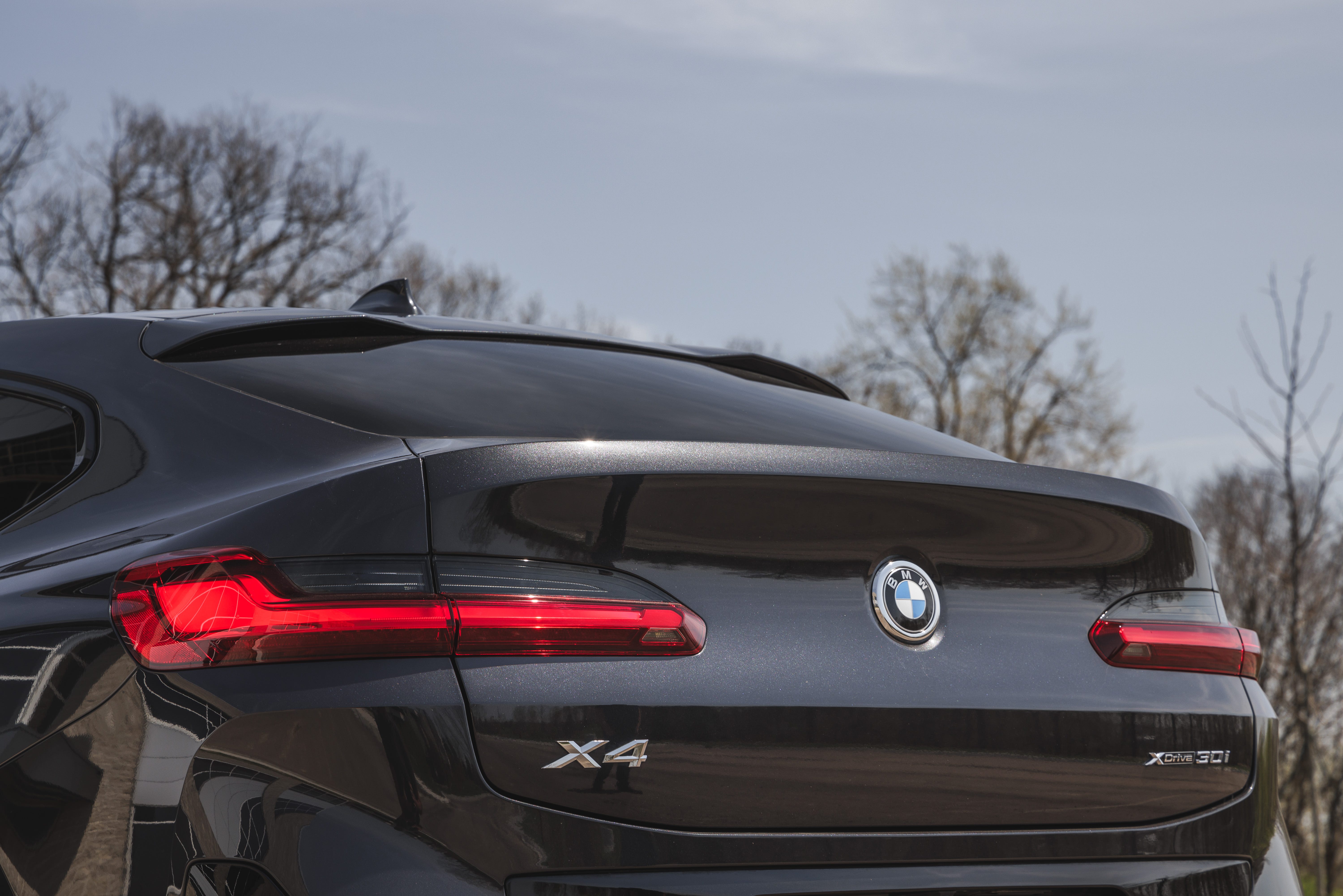 Additional image for BMW X440i