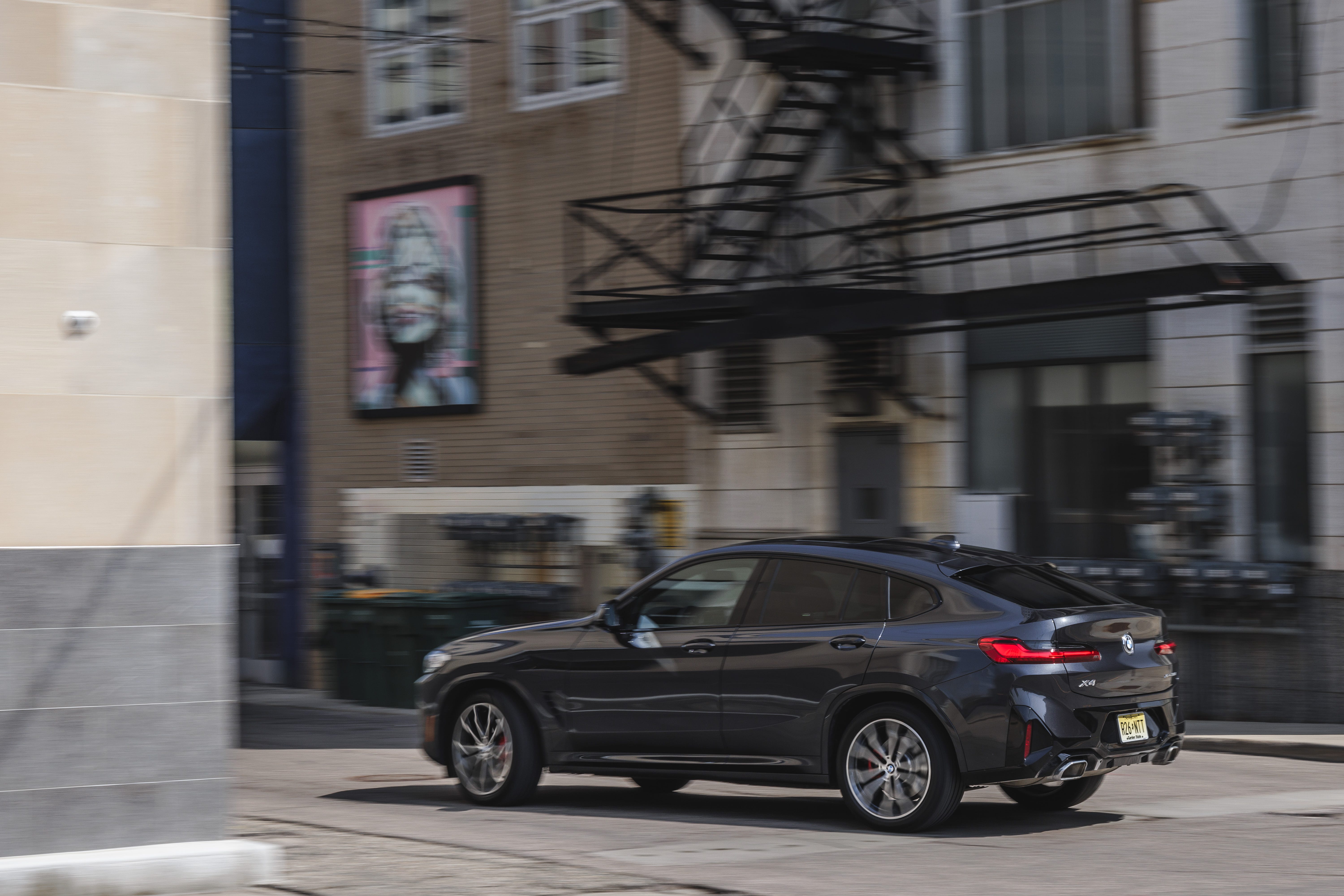 Additional image for BMW X440i