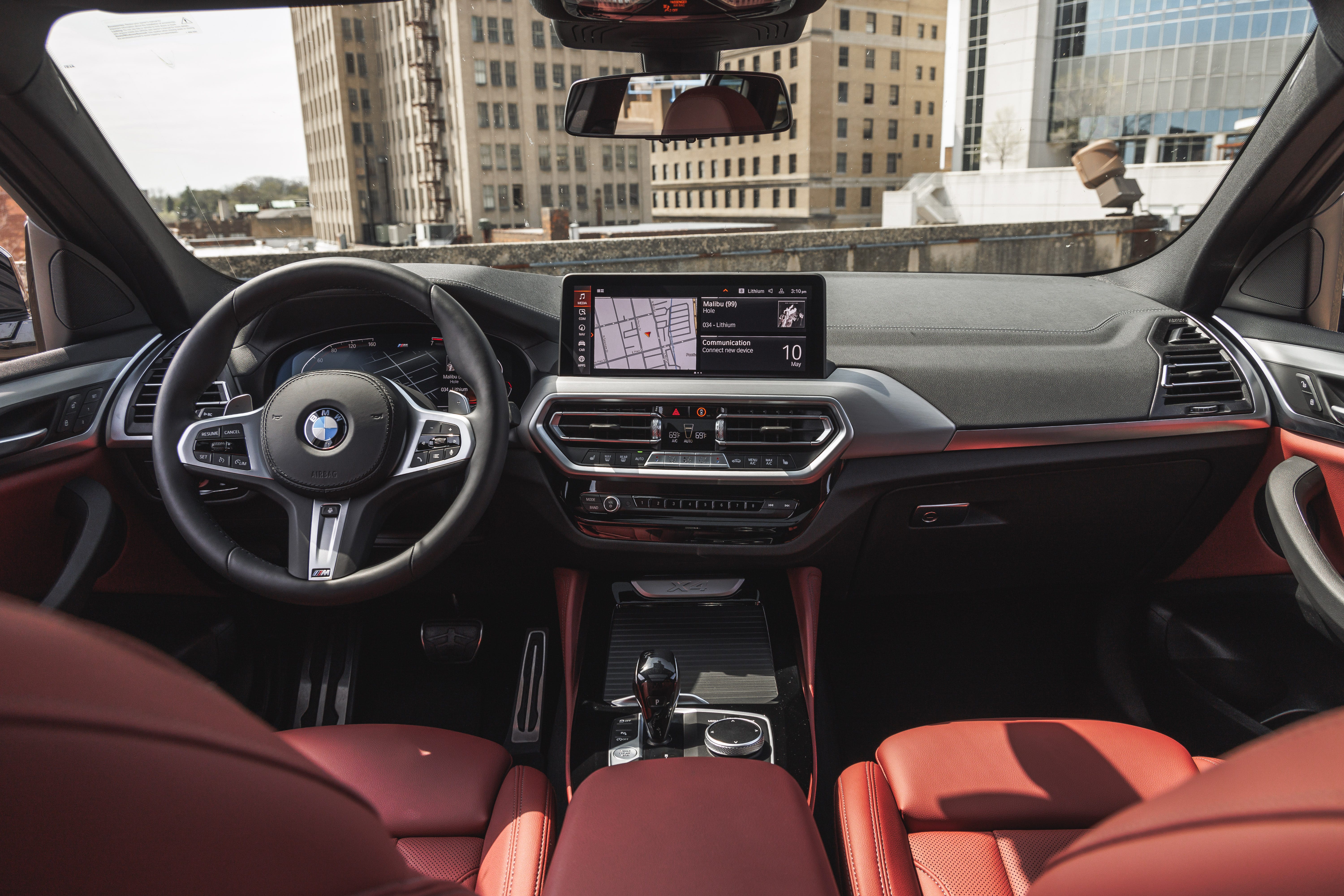 Additional image for BMW X440i